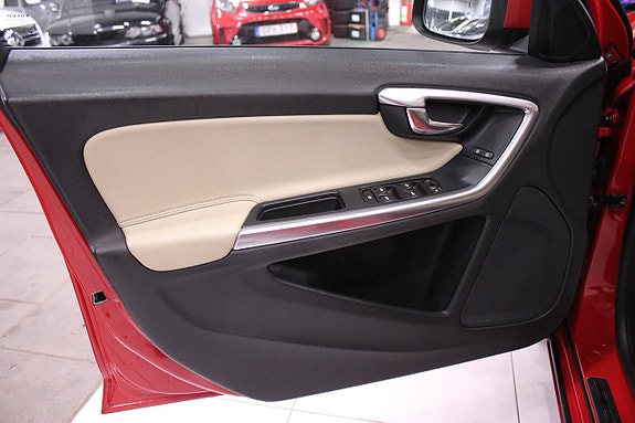 Volvo V60 27 of 27