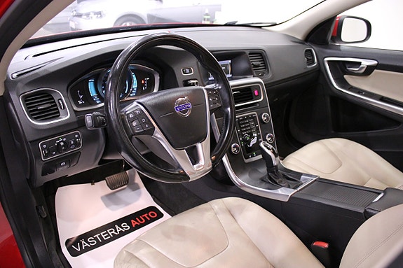 Volvo V60 11 of 27