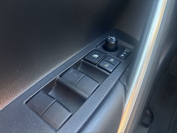 Toyota Corolla Cross 25 of 26