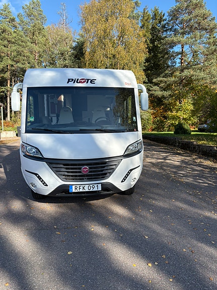 Pilote G740c 2 of 8
