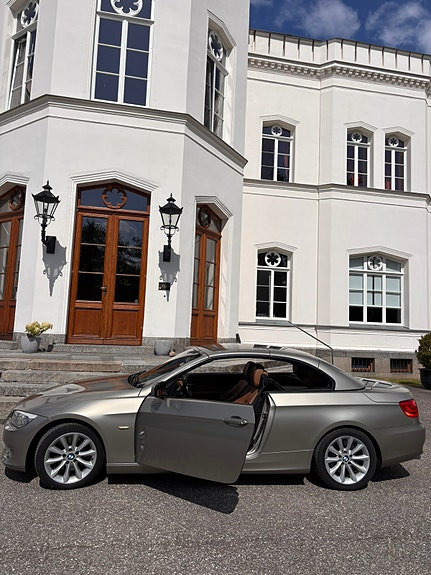 BMW 325d 3 of 7