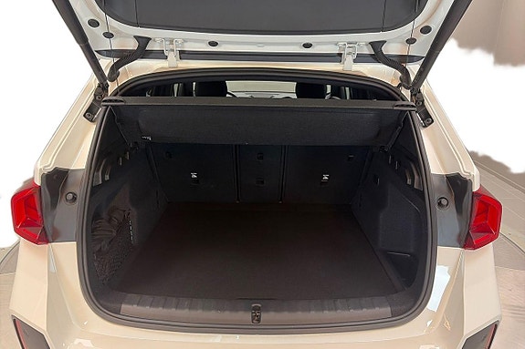 BMW iX1 15 of 16