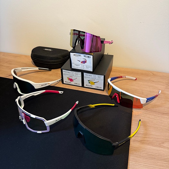 Product image 1 of 6