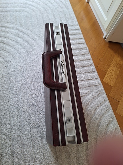 Product image 1 of 3