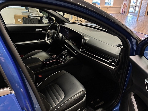 Kia Sportage 10 of 21