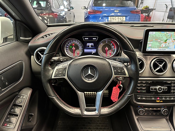 Mercedes-Benz GLA220 22 of 29