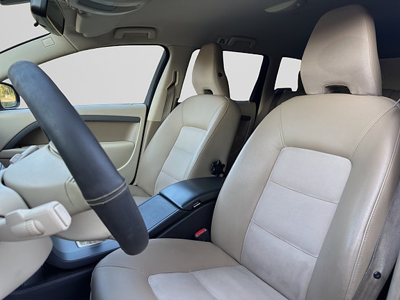 Volvo V70 8 of 23