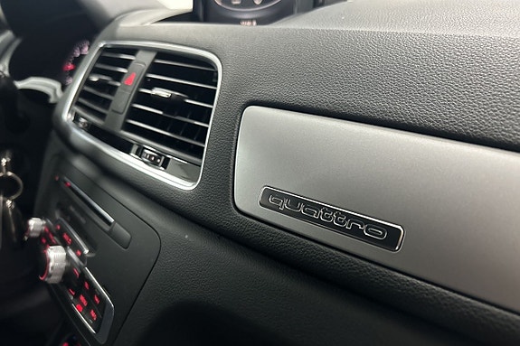 Audi Q3 21 of 25