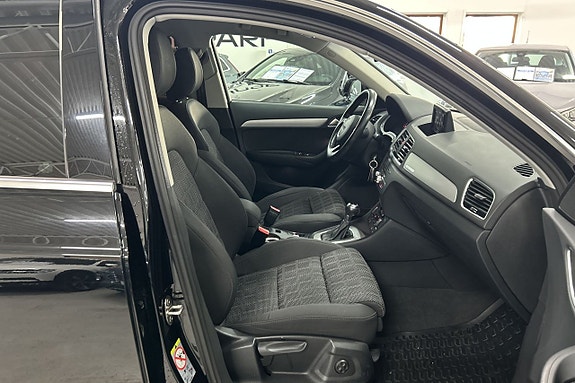 Audi Q3 22 of 25