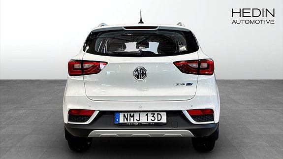 MG ZS EV 7 of 17