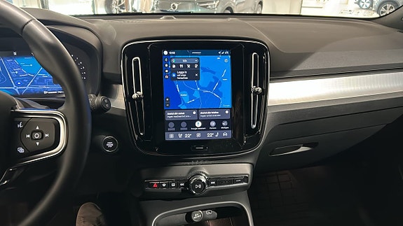 Volvo XC40 13 of 17