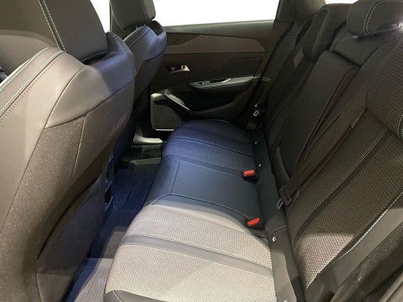 Peugeot 308 SW 6 of 14