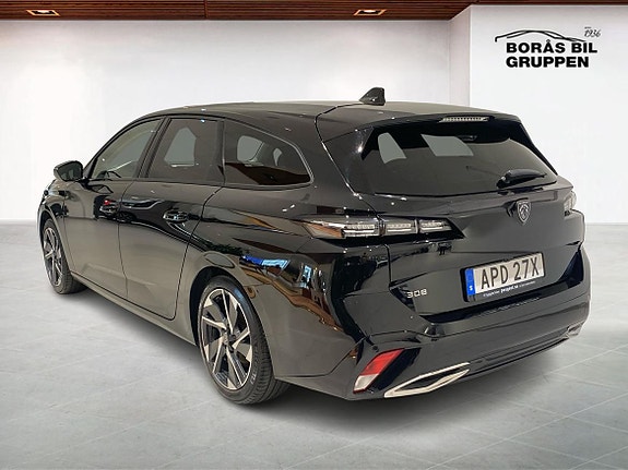 Peugeot 308 SW 2 of 14