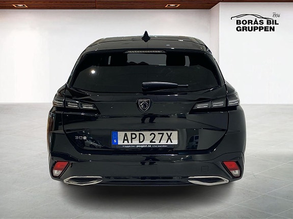 Peugeot 308 SW 7 of 14