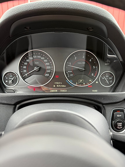 BMW 320d 2 of 8