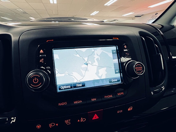 Fiat 500L 18 of 25