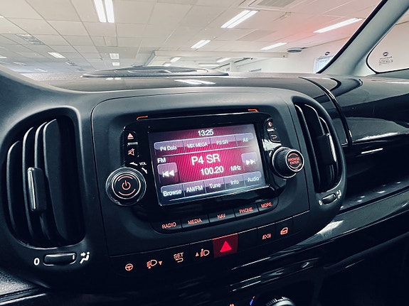 Fiat 500L 16 of 25