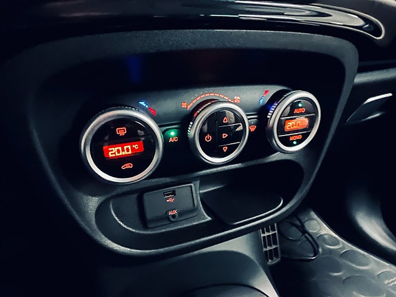 Fiat 500L 17 of 25