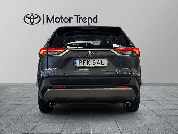 Toyota RAV4 5 of 20