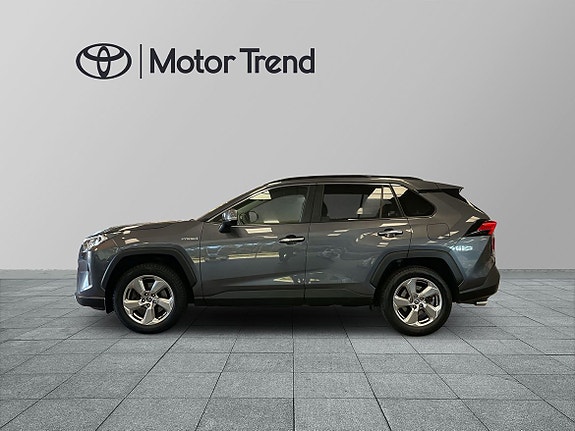 Toyota RAV4 4 of 20