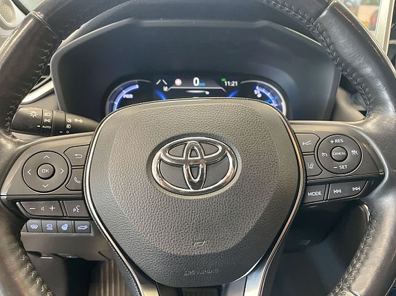 Toyota RAV4 12 of 20
