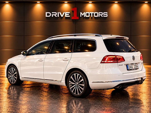 Volkswagen Passat 5 of 12