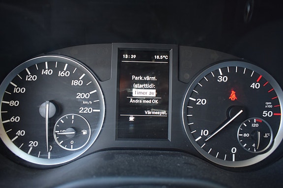 Mercedes-Benz Vito 111 10 of 15