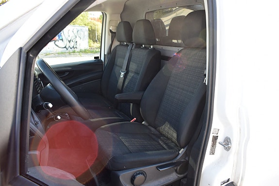 Mercedes-Benz Vito 111 7 of 15