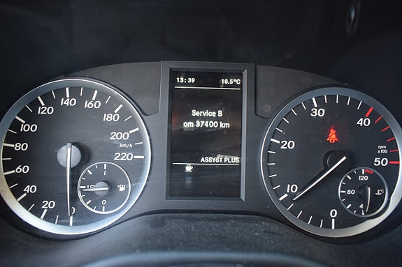 Mercedes-Benz Vito 111 9 of 15