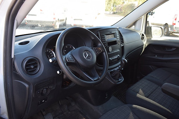 Mercedes-Benz Vito 111 6 of 15