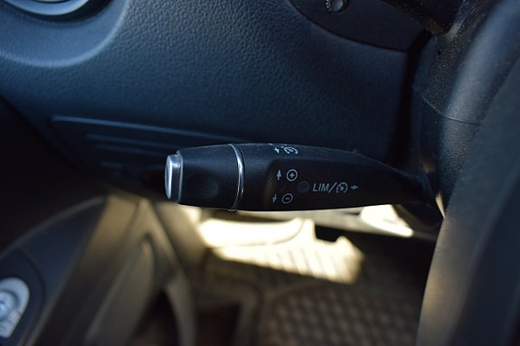 Mercedes-Benz Vito 111 11 of 15