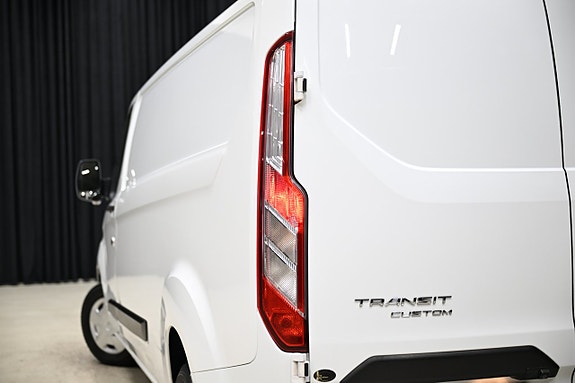 Ford Transit Custom 9 of 27
