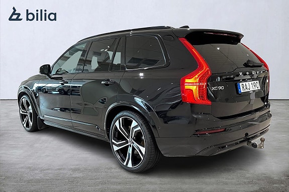 Volvo XC90 2 of 21
