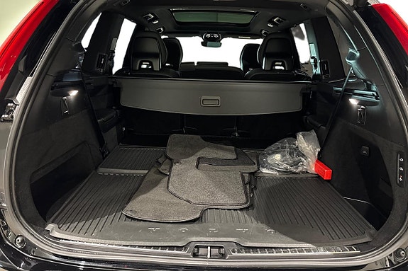 Volvo XC90 12 of 21