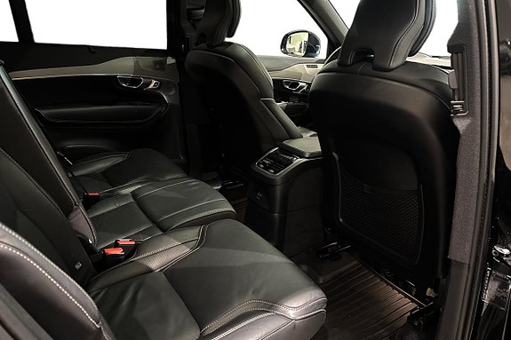 Volvo XC90 9 of 21