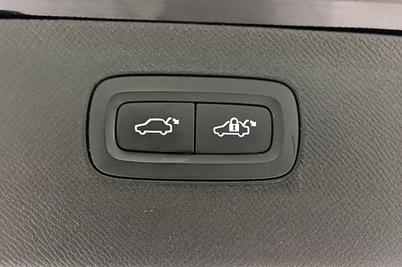 Volvo XC90 19 of 21