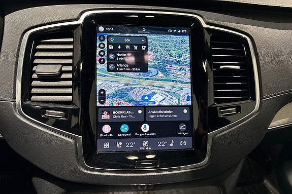 Volvo XC90 15 of 21