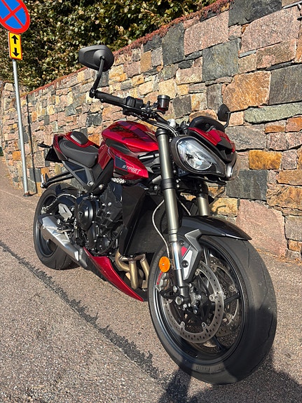 Triumph 765 RS STREET TRIPLE 5 of 7