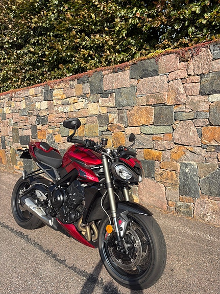 Triumph 765 RS STREET TRIPLE 2 of 7