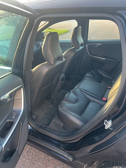 Volvo XC60 4 of 4