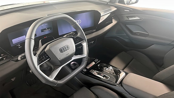 Audi Q6 e-tron 7 of 15