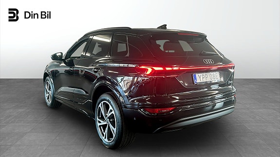 Audi Q6 e-tron 3 of 15