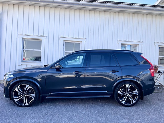 Volvo XC90 3 of 14
