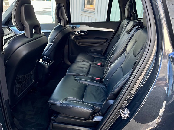 Volvo XC90 6 of 14