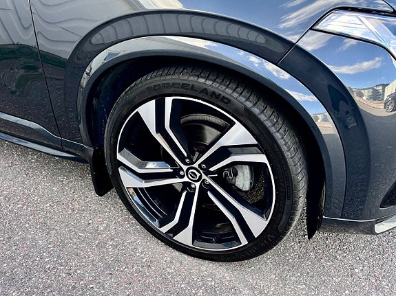Volvo XC90 13 of 14