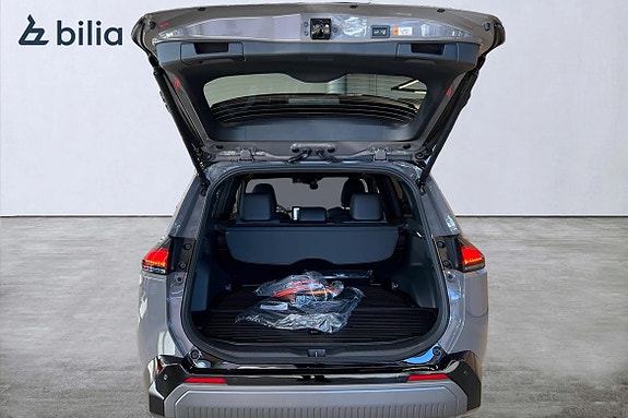 Toyota RAV4 12 of 28