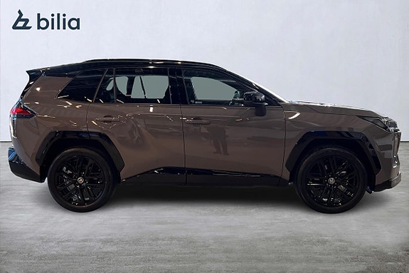 Toyota RAV4 18 of 28