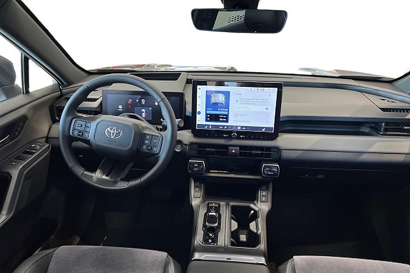 Toyota RAV4 10 of 28