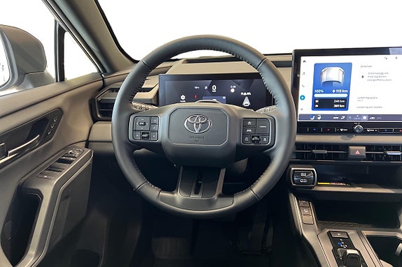 Toyota RAV4 11 of 28