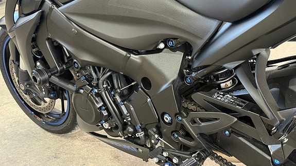 Suzuki GSX-S1000 Helsystem endast 700 mil 0kr insats 12 of 19